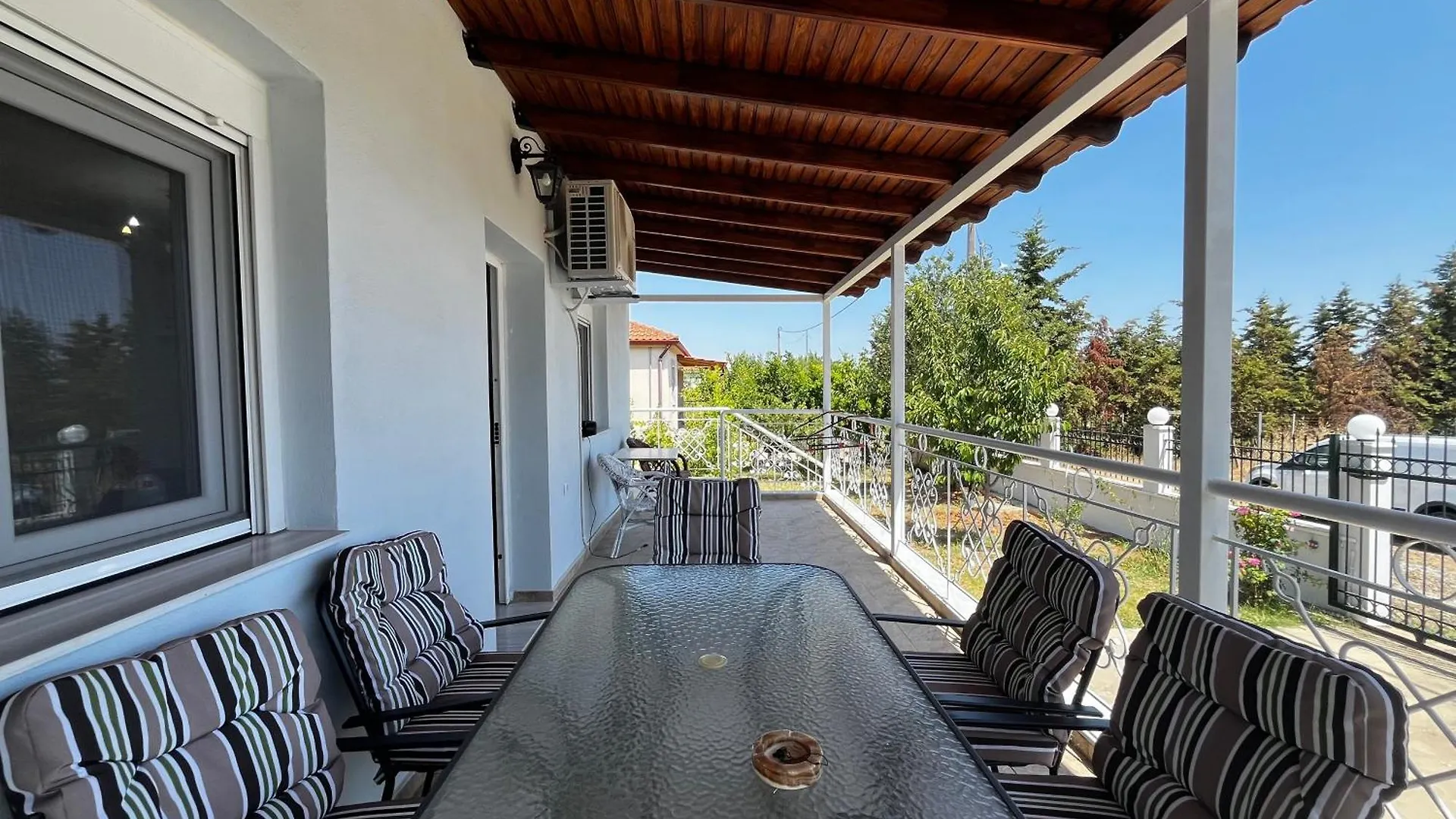 Villa Maria'S House With Garden Sozopoli