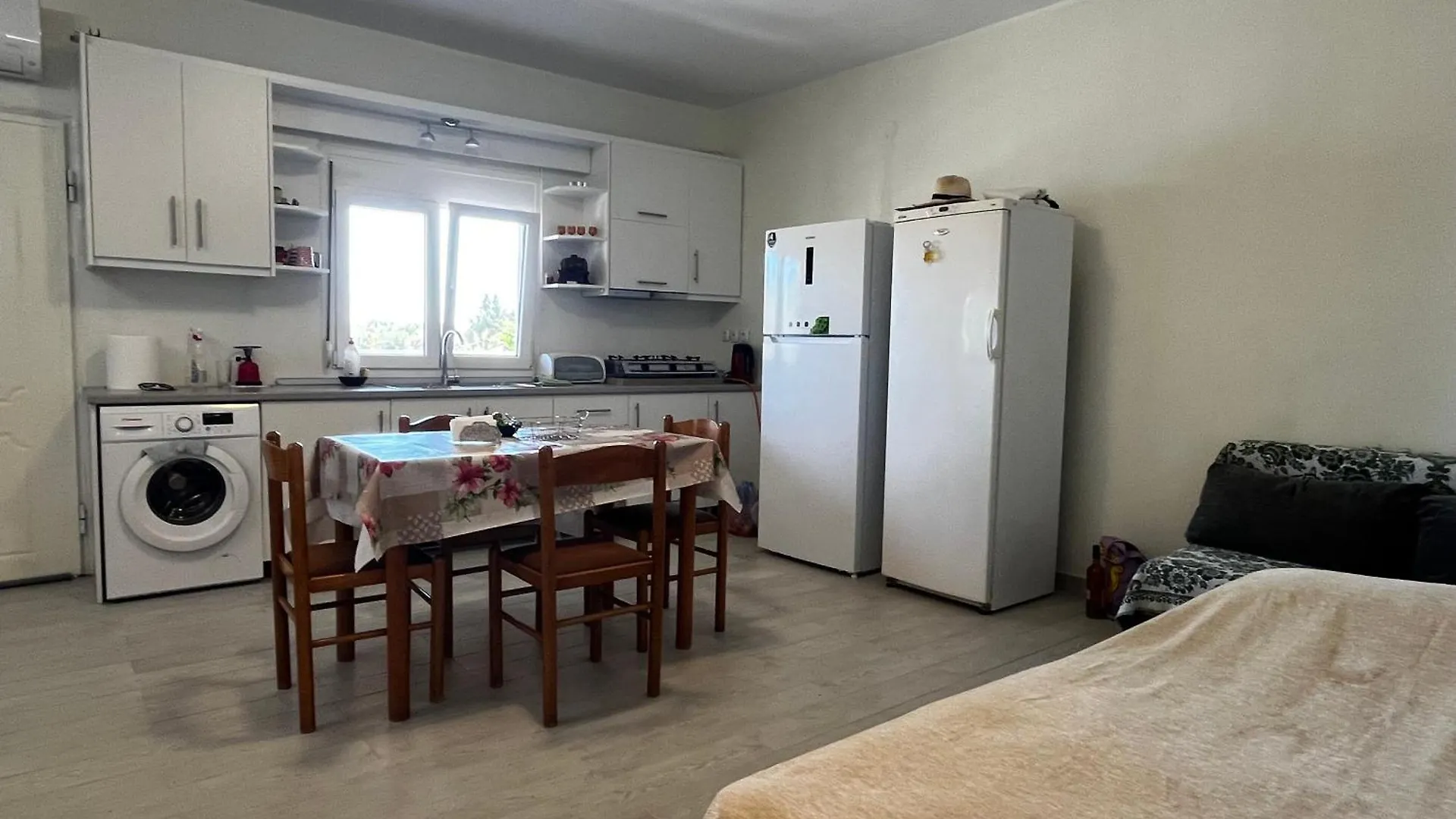 Villa Maria'S House With Garden Sozopoli